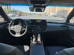 2022 Lexus ES 300h Excellence, зелёный — фото 5