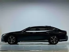 2021 Lexus LS 500h Excellence, чёрный — фото 15