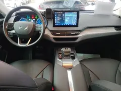 2023 Hongqi E-QM5 EV 620km PLUS, чёрный — фото 10