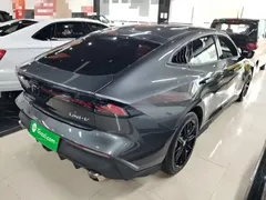 2022 Changan UNI-V 1.5T Premium — фото 7