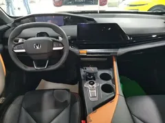 2022 Changan UNI-V 1.5T Premium — фото 10