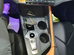 2022 Changan UNI-V 1.5T Premium — фото 14