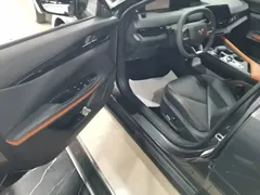 2022 Changan UNI-V 1.5T Premium — фото 16