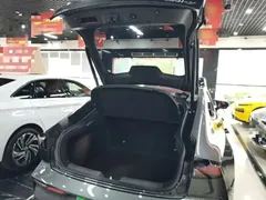 2022 Changan UNI-V 1.5T Premium — фото 19