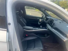 2023 Geely Preface 1.5TD, белый — фото 5