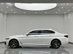 2023 BMW 5 Series 530Li Leading M Sport Package, белый — фото 6