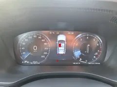 2021 Volvo XC60 4WD Luxury, чёрный — фото 8