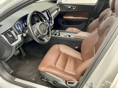 2022 Volvo S60 B4 Luxury, белый — фото 6