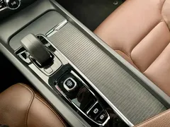 2022 Volvo S60 B4 Luxury, белый — фото 11