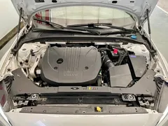 2022 Volvo S60 B4 Luxury, белый — фото 16