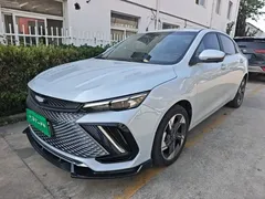 2022 Geely Emgrand L HiP 1.5TD-DHT PHEV Pro 100KM Super, синий — фото 2