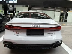 2022 Audi A7 45 TFSI, белый — фото 11