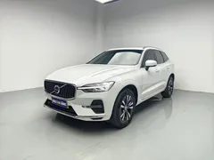2023 Volvo XC60 4WD Luxury, белый — фото 1