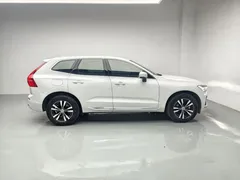 2023 Volvo XC60 4WD Luxury, белый — фото 4