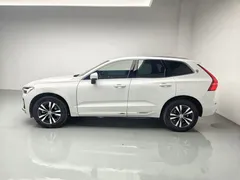 2023 Volvo XC60 4WD Luxury, белый — фото 5