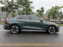 2022 Audi A3L Limousine 35 TFSI Fashion Sport, зелёный — фото 8
