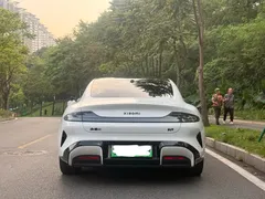 2024 Xiaomi SU7 RWD Long Range Smart Driving, белый — фото 11