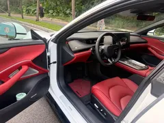 2024 Xiaomi SU7 RWD Long Range Smart Driving, белый — фото 19