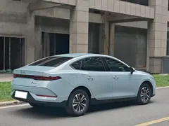 2026 BYD Qin PLUS DM-i PHEV 210km Progressive, синий — фото 5