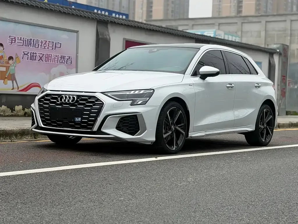 2021 Audi A3 Sportback 35 TFSI Fashion Sport