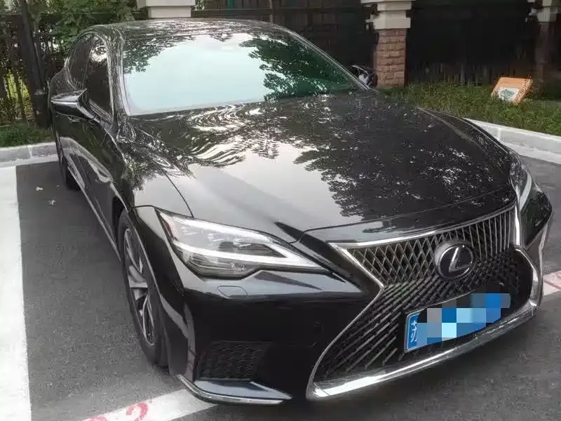 2021 Lexus LS 500h Excellence