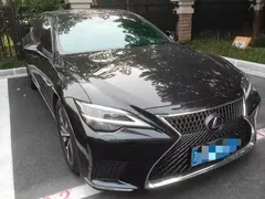 2021 Lexus LS 500h Excellence, чёрный — фото 1