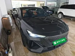 2022 Changan UNI-V 1.5T Premium — фото 4