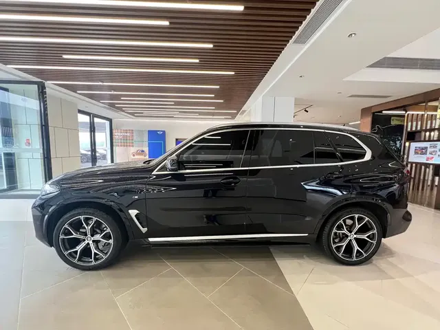 2023 BMW X5 30Li Premium M Sport Package