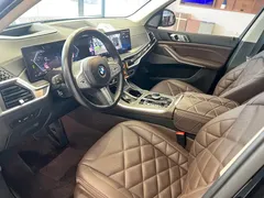 2023 BMW X5 30Li Premium M Sport Package, чёрный — фото 8