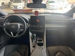 2023 Toyota Avalon 2.0L Luxury — фото 8
