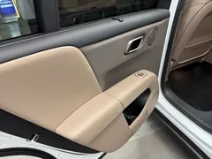 2025 Li Auto i6 2WD Standard, белый — фото 7