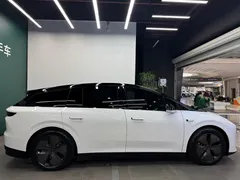 2025 Li Auto i6 2WD Standard, белый — фото 14