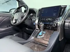 2021 Toyota Alphard Hybrid 2.5L Premium, чёрный — фото 12