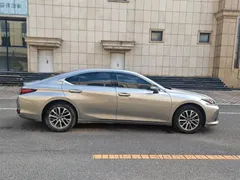2023 Lexus ES 200 Excellence — фото 5