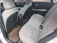 2023 Kia Cerato 1.5L CVT Luxury, белый — фото 8