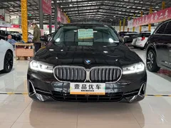 2023 BMW 5 Series 530Li Leading Luxury Package, чёрный — фото 2