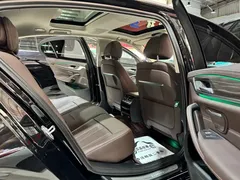 2023 BMW 5 Series 530Li Leading Luxury Package, чёрный — фото 16