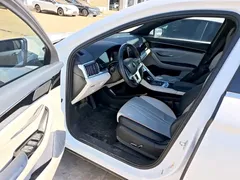 2021 BYD Song PLUS EV Premium, белый — фото 16