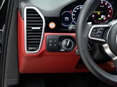 2021 Porsche Cayenne E-Hybrid 2.0T PHEV, чёрный — фото 14