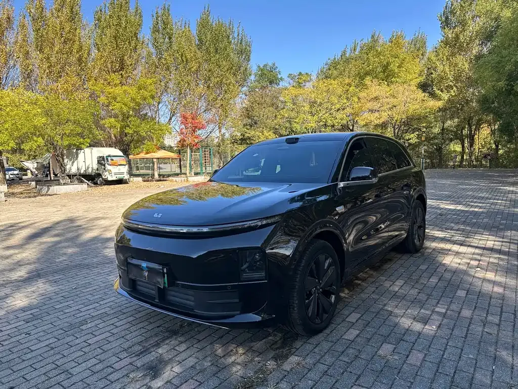 2025 Li Auto L6