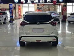 2022 Nissan Kicks 1.5L CVT XV Luxury, белый — фото 8