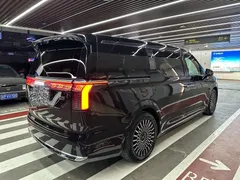 2024 Zeekr 009 6-Seat Executive 4WD 108kWh, чёрный — фото 10