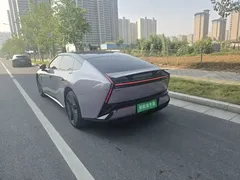 2025 Xpeng P7 820 Extra Long Range Ultra — фото 7