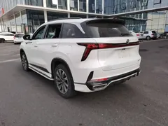 2023 Changan CS75 PLUS 3rd Gen 1.5T AT Premium, белый — фото 5
