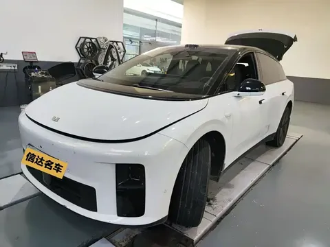 2025 Li Auto i6 2WD Standard