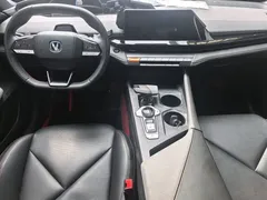 2022 Changan UNI-V 1.5T — фото 6