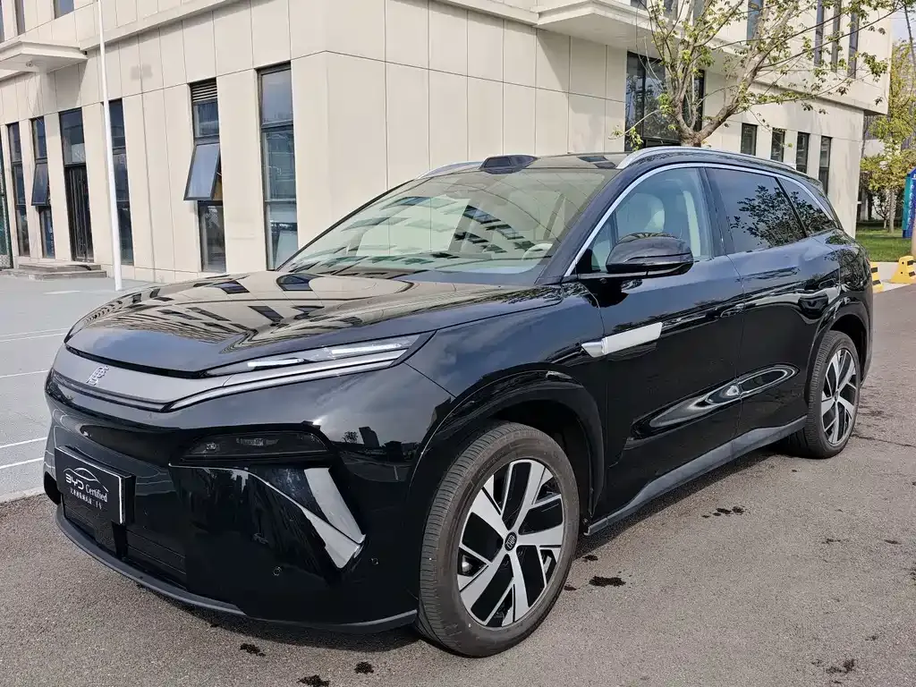 2025 BYD Tang L EV 670km LiDAR Premium