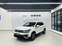 2023 Volkswagen Tharu 300TSI 2WD, белый — фото 1