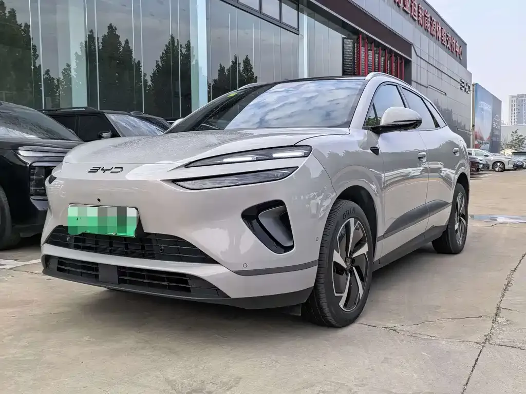 2025 BYD Sealion 06 DM-i PHEV 205 Pro