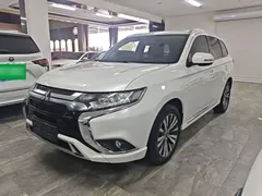 2021 Mitsubishi Outlander 2.0L 2WD Enjoy 5-seat, белый — фото 2